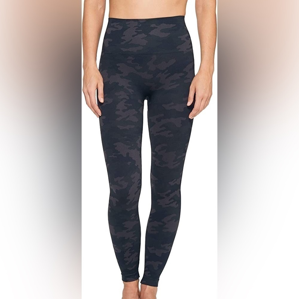 NWOT Spanx seamless legging Camo